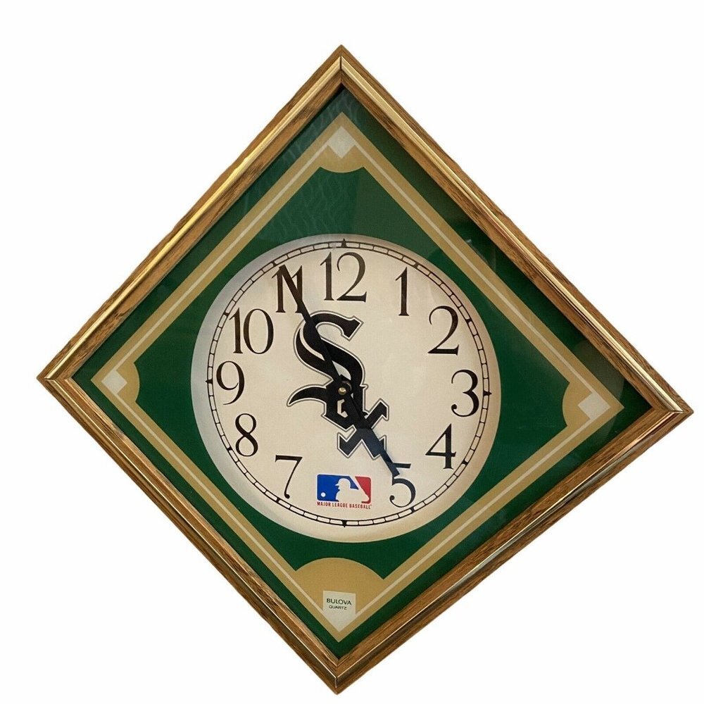 MLB Bulova Chicago White Sox wall clock by Chicago